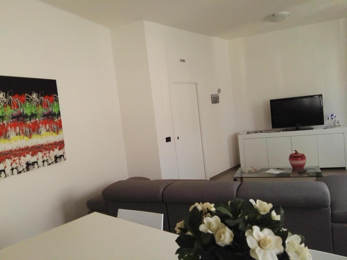 B&B "Al Colle 11" 法诺 外观 照片