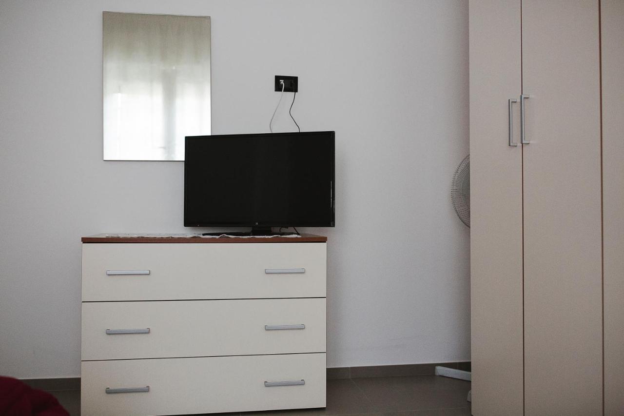 B&B "Al Colle 11" 法诺 外观 照片
